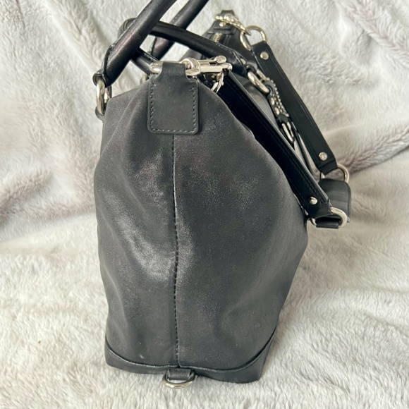 Coach leather shoulder bag with matching leather wallet - Picture 5 of 12